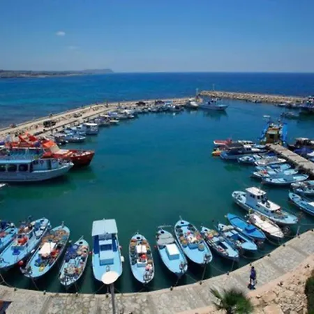 Villa Beautiful 5 Star Holiday In A Prime Location In Protaras, Book Early To Secure Your Dates, 1230