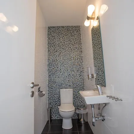 Beautiful 5 Star Holiday In A Prime Location In Protaras, Book Early To Secure Your Dates, 1230 Βίλα *